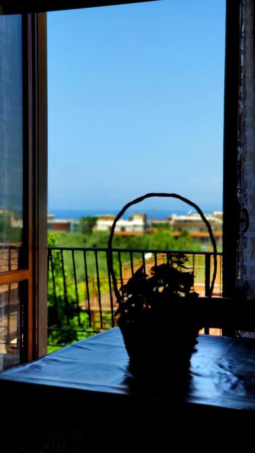 La Quiete A Un Passo Dal Centro Apartment Sorrento Exterior photo