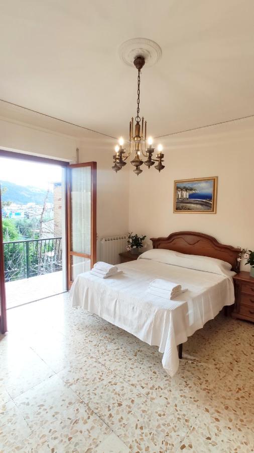 La Quiete A Un Passo Dal Centro Apartment Sorrento Exterior photo